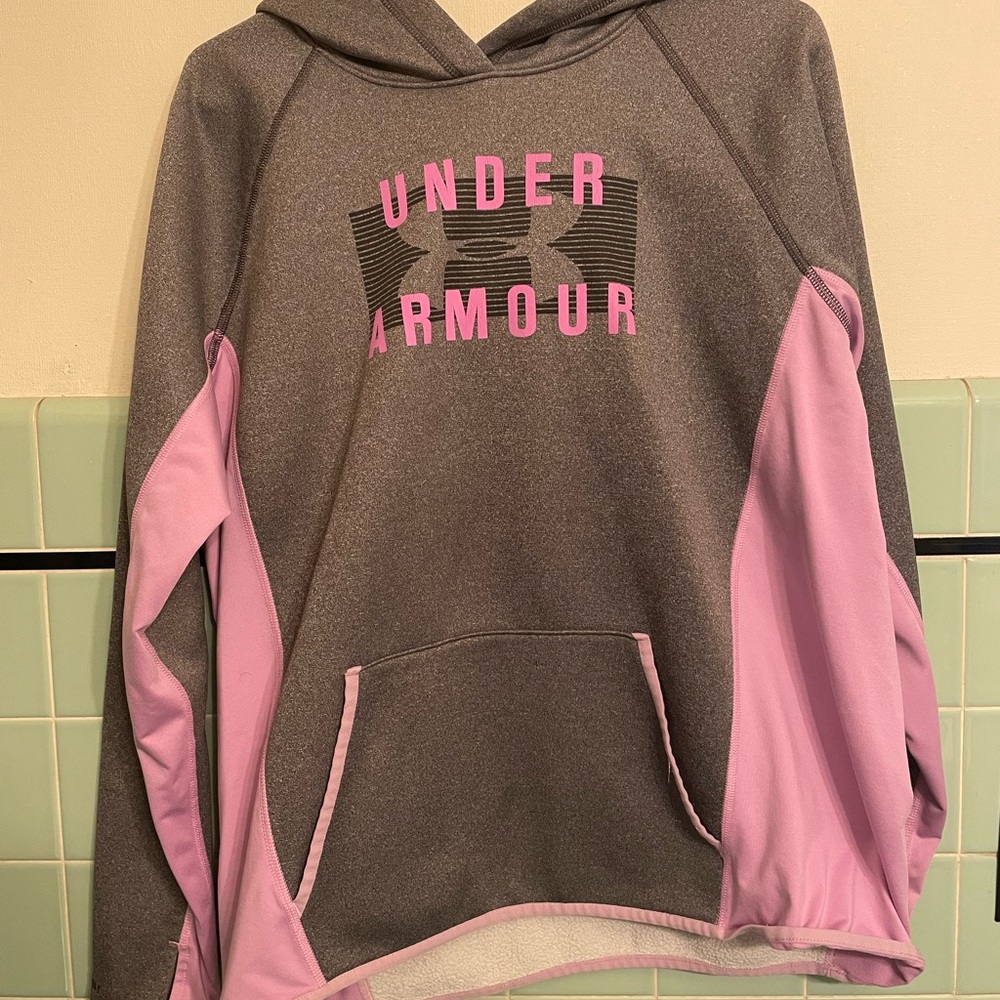 Under Armor Sweatshirt